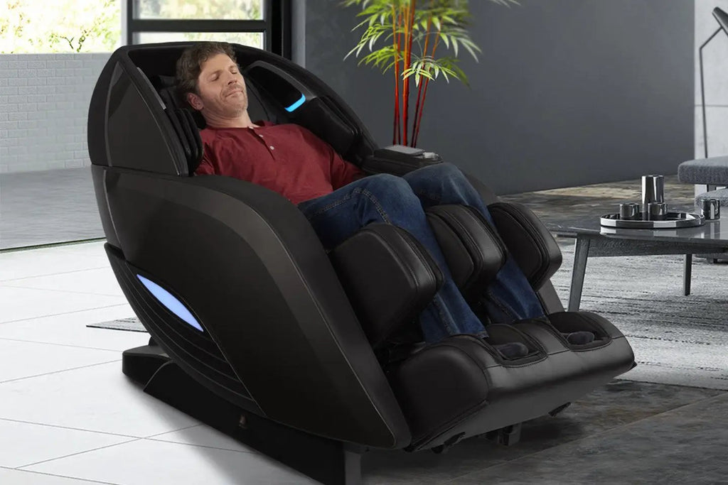 Kyota Yutaka M898 4D Massage Chair in Black – view 2